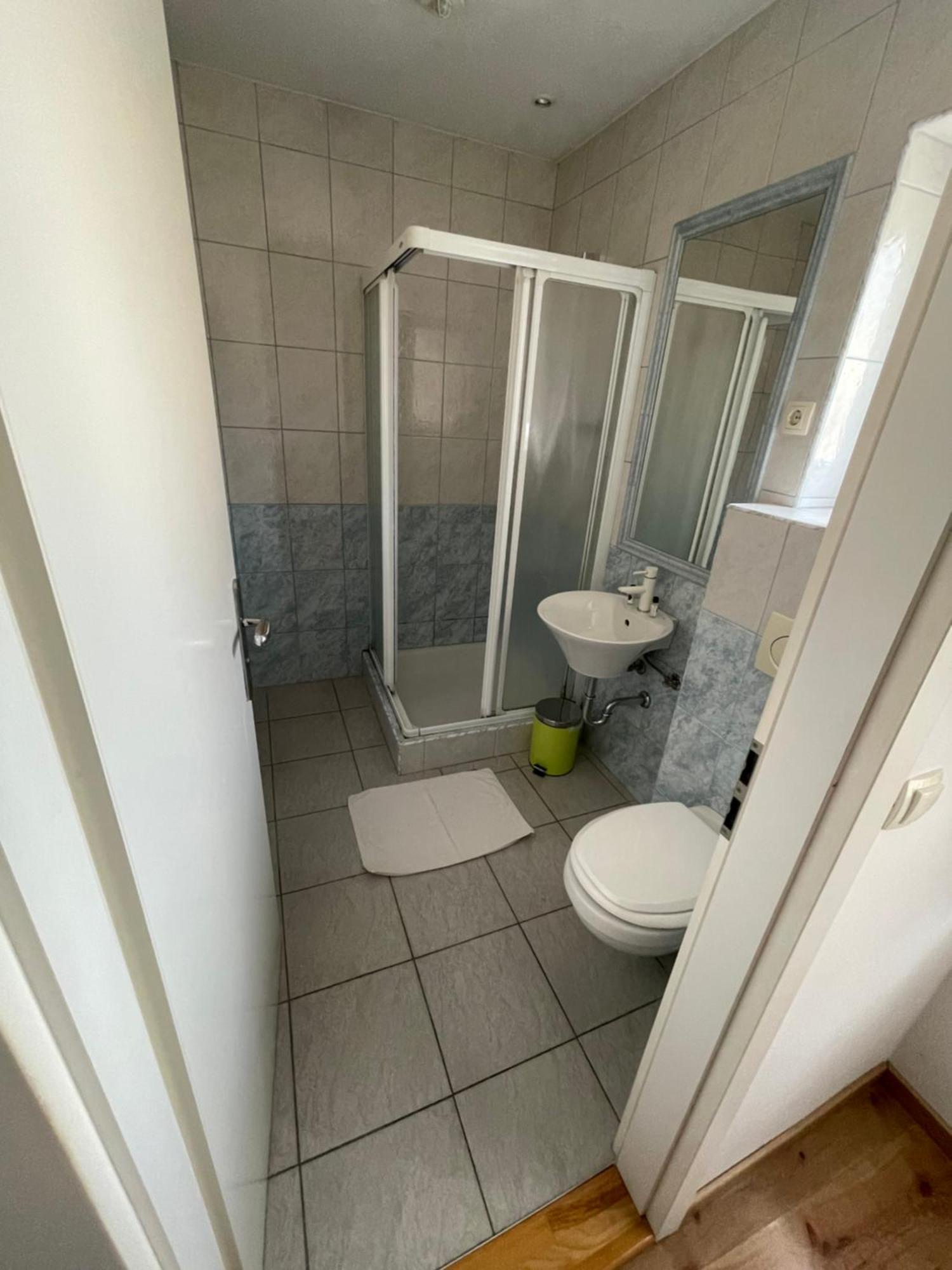 Guesthouse Stremljan Ljubljana เมดโวเด ภายนอก รูปภาพ